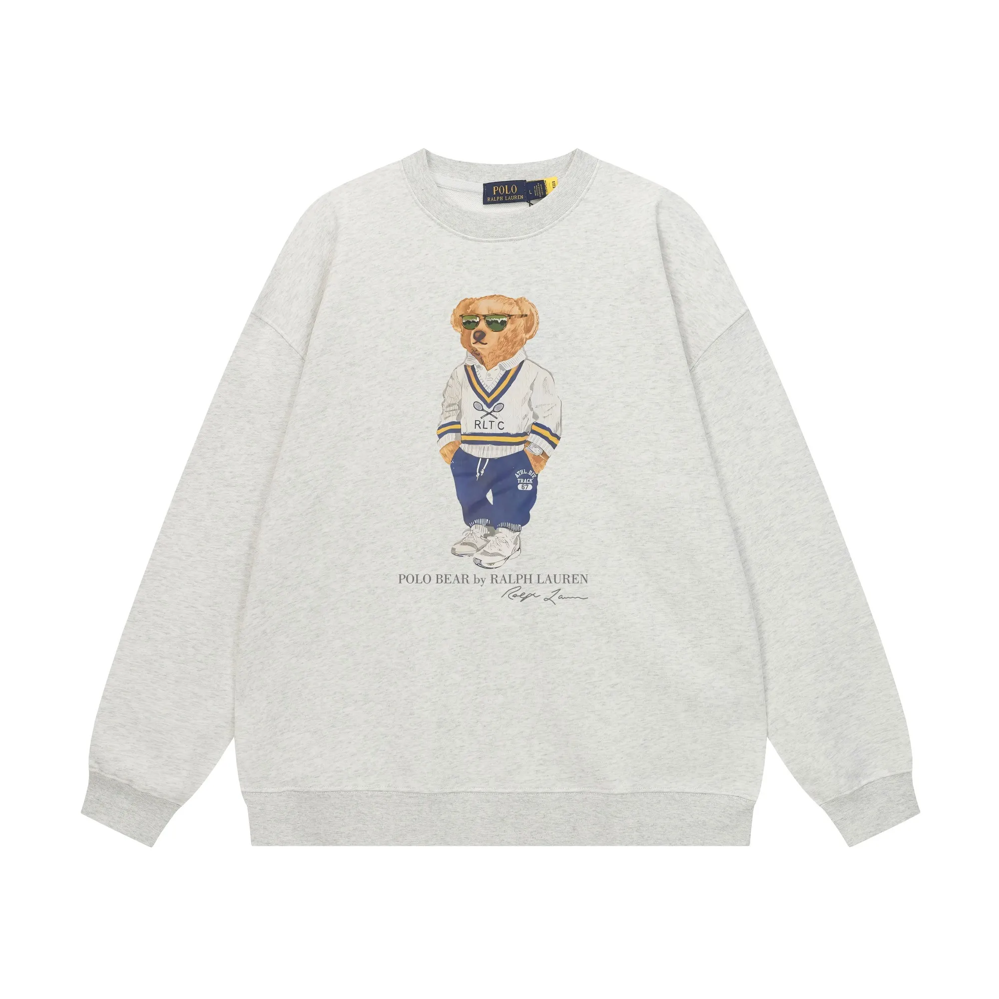 P200 Long-term stock] RalphLauren/Ralph Lauren 2025 autumn and winter new bear letter print 420g heavy large terry sweatshirt Ralph Lauren's age-reducing item, the coat fabric is made of 85% cotton ➕15% polyester, which not only retains the softness, comfort and breathability of cotton, but also adds the wear resistance and wrinkle resistance of polyester fiber, making the clothes more durable and easy to care for. Even in slightly cooler weather, you won't feel stuffy when wearing it. This kind of fabric has a natural crisp feel and is not easy to pill or deform. The bear on the chest is printed with English letters. It is full of color, full of three-dimensionality, and lifelike, adding a bit of liveliness and interest to the whole sweatshirt. There is no pressure to dress, regardless of age or gender. Complete accessories! Color: black, white, navy blue, light floral gray Size: M-L-XL-XXL